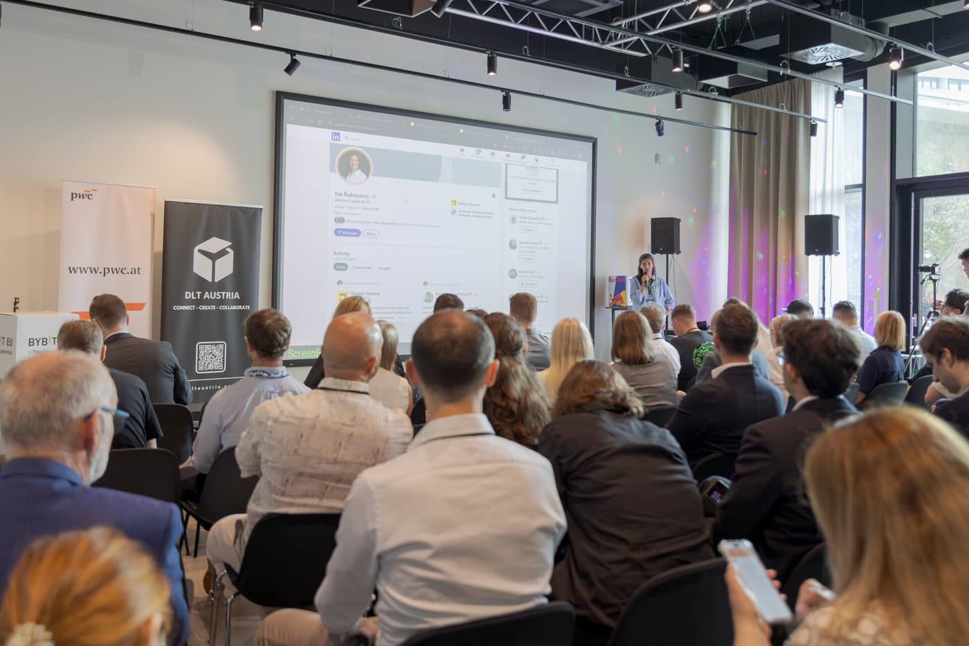 A full auditorium at Vienna Blockchain Week